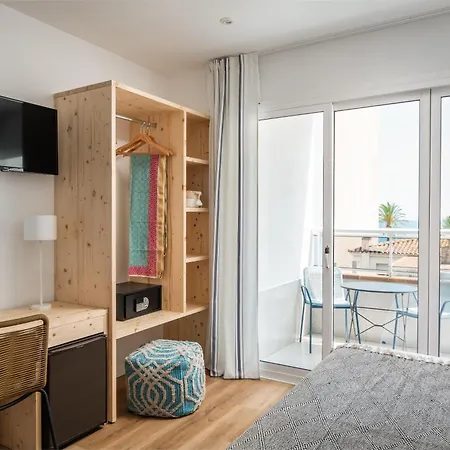 ホテル The Place Mariner By Alegria Adults Only